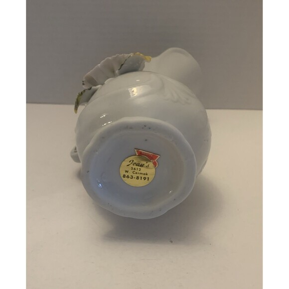 Vtg Lego Ceramic Pitcher With Gold Accents Made In Taiwan with raised flowers - Picture 6 of 6